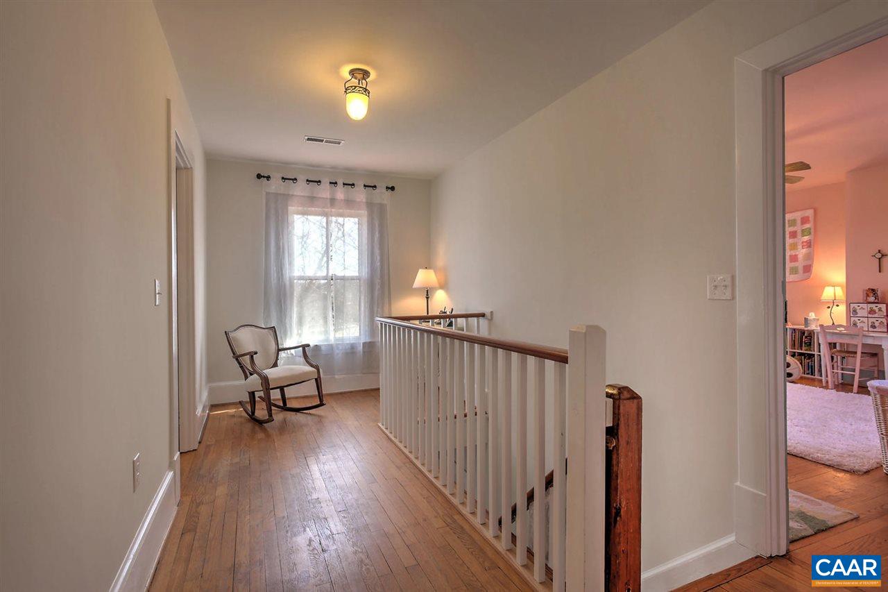 481 Beautiful Run Road Rochelle, VA 22738 - Photo 25 of 45 a view of a livingroom with wooden floor