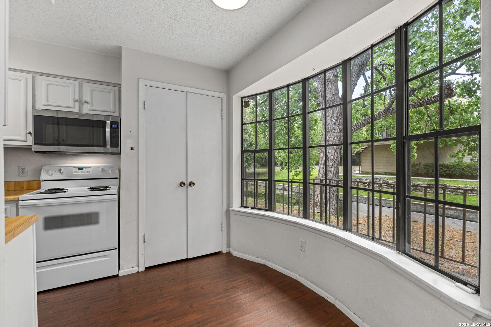 7711 Callaghan Road, Unit 801 San Antonio, TX 78229 - Photo 12 of 37