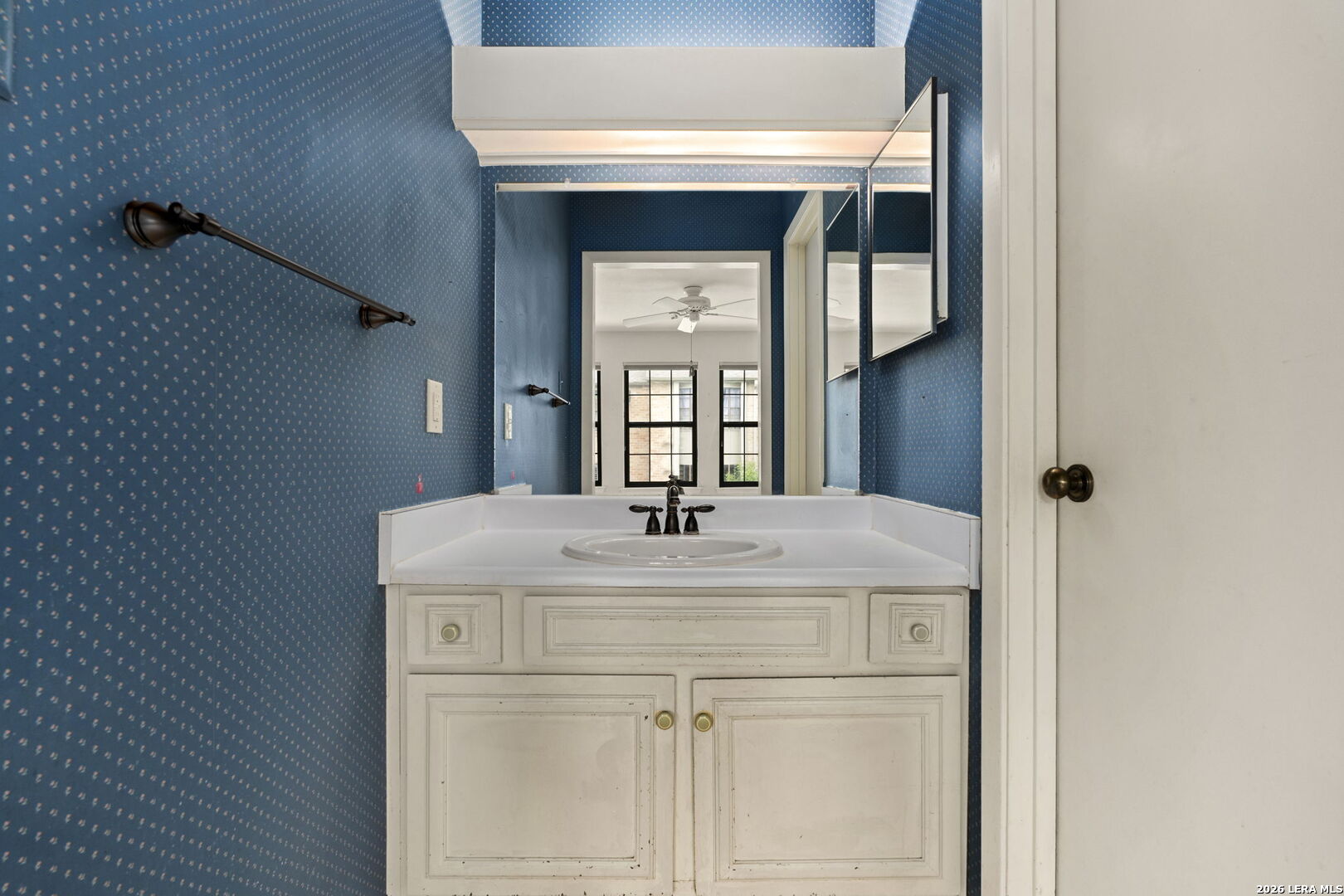 7711 Callaghan Road, Unit 801 San Antonio, TX 78229 - Photo 18 of 37