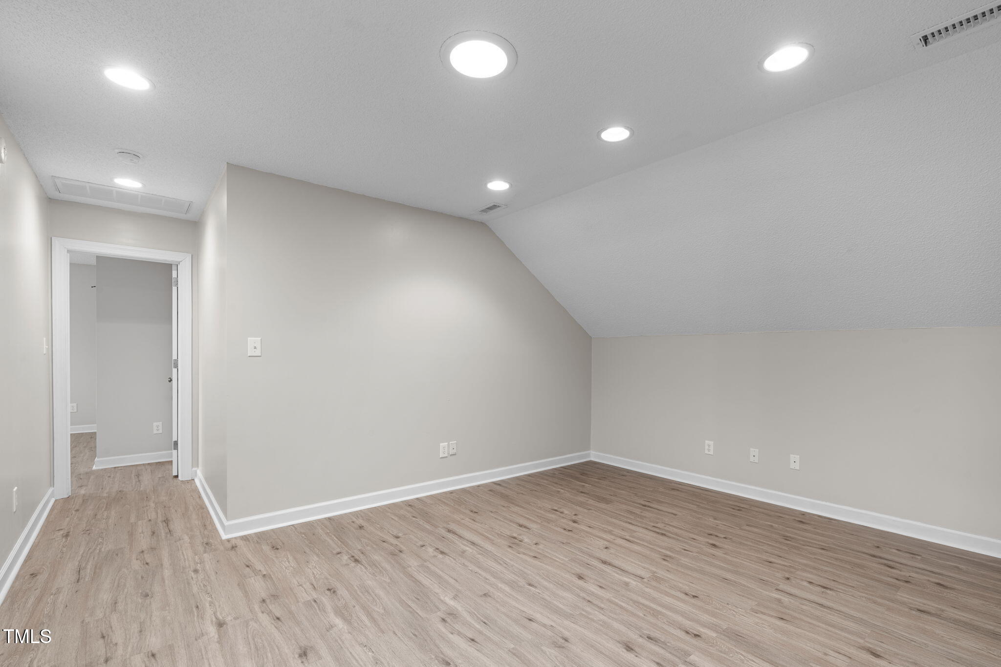 5512 Spring Bluffs Lane Raleigh, NC 27606 - Photo 26 of 48 A-25