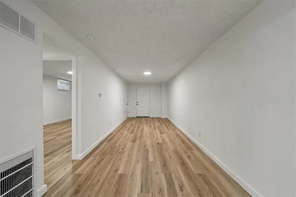 $865,000 | 1002 Twin Oaks Terrace, Harrisonville, MO 64701