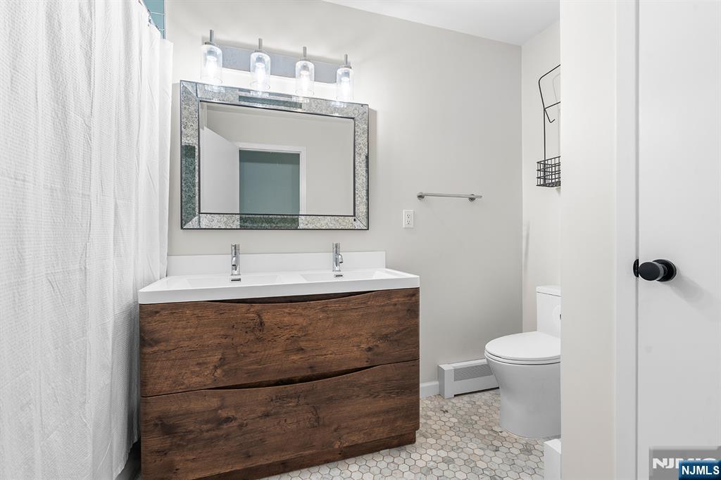 4 Daniel Lane Butler, NJ 07405 - Photo 26 of 47