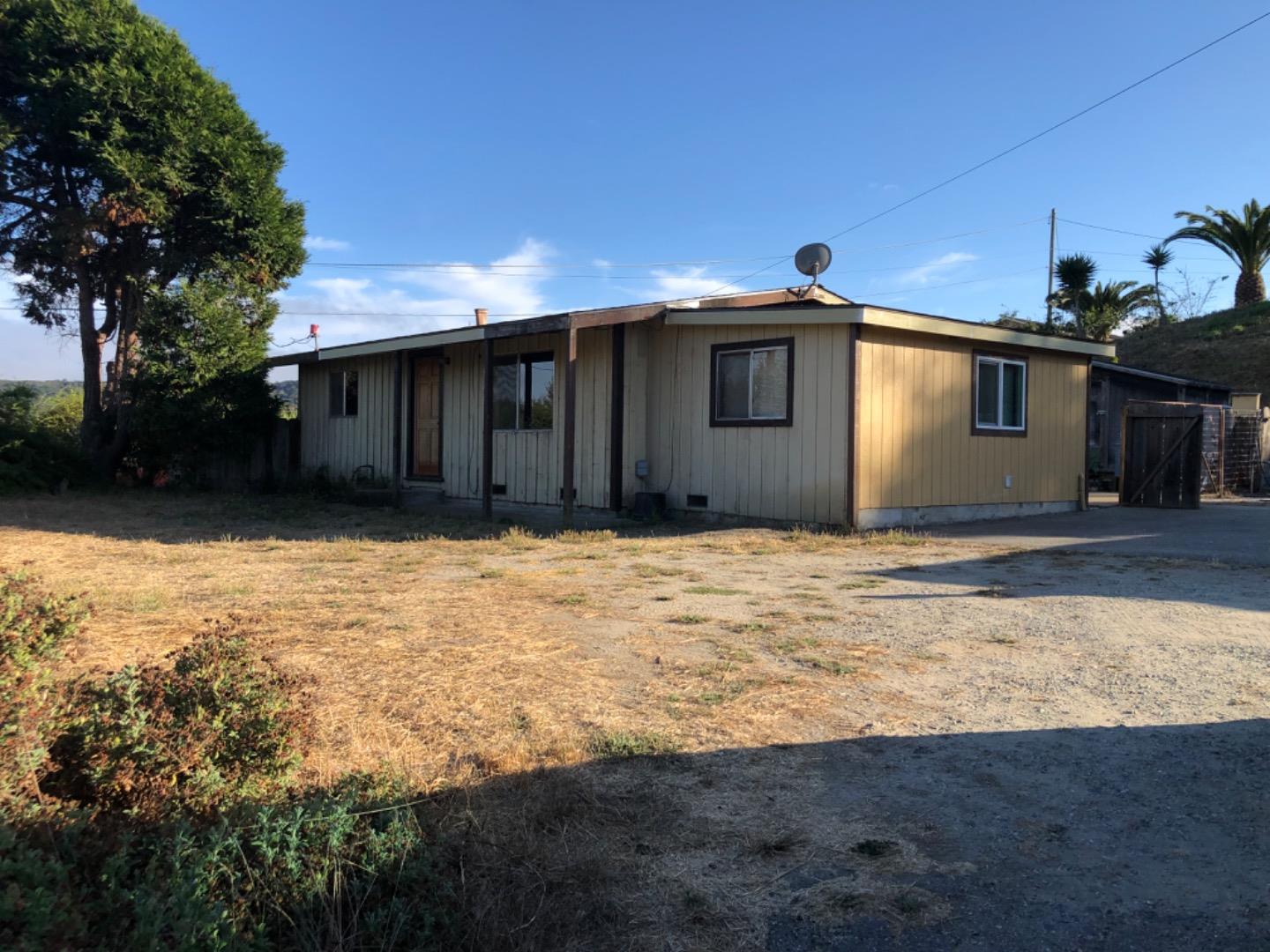 21 Spring Road Watsonville, CA 95076 - Photo 1 of 31 Gallery Image 1