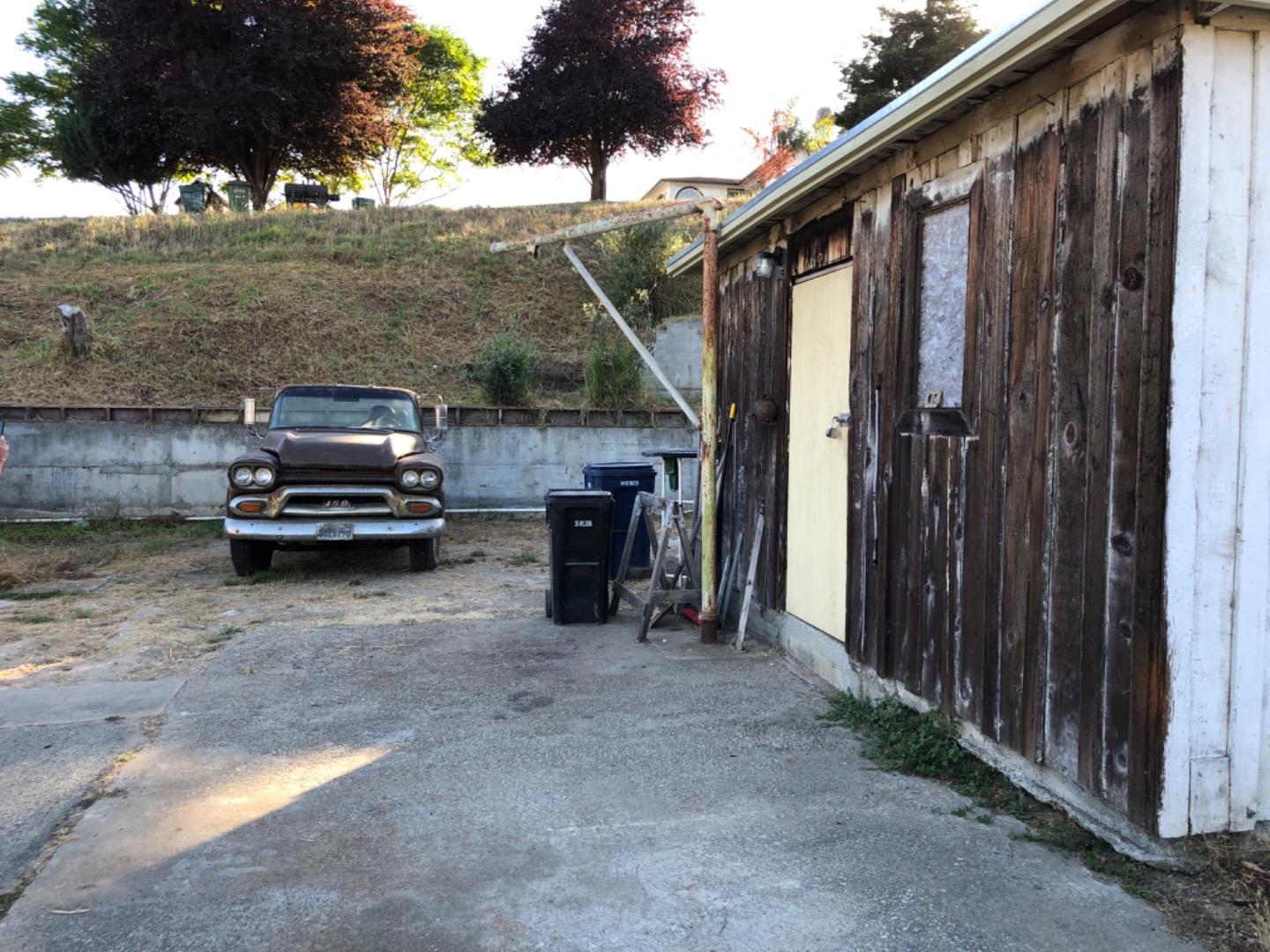 21 Spring Road Watsonville, CA 95076 - Photo 16 of 31 Gallery Image 16