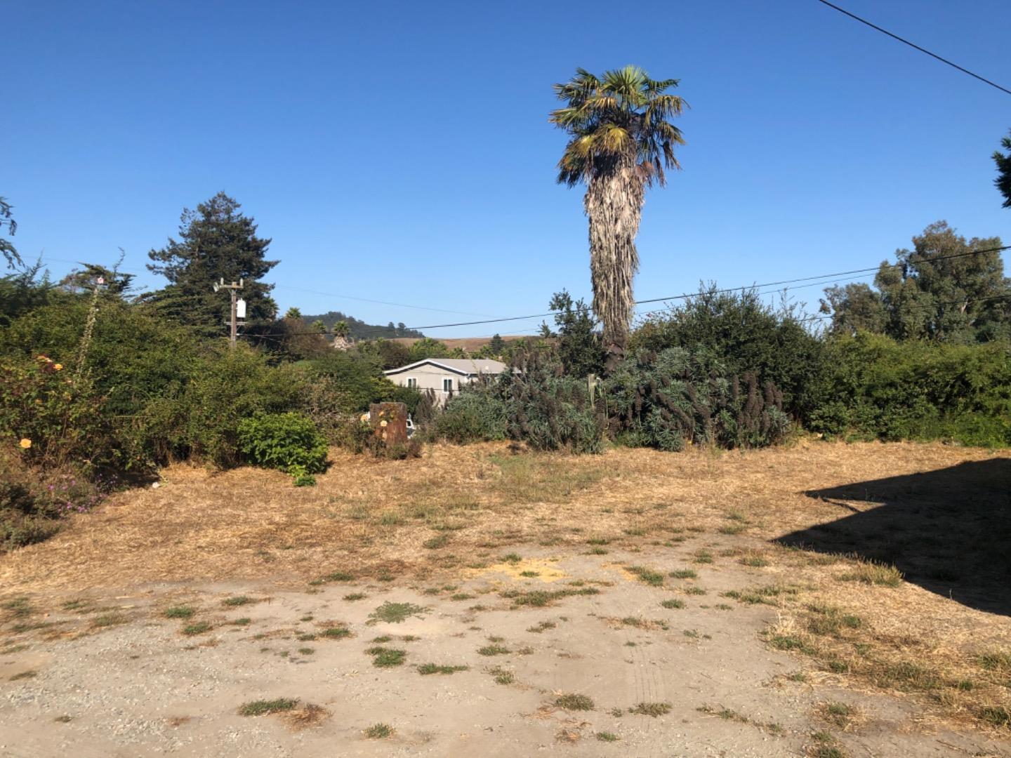 21 Spring Road Watsonville, CA 95076 - Photo 5 of 31 Gallery Image 5