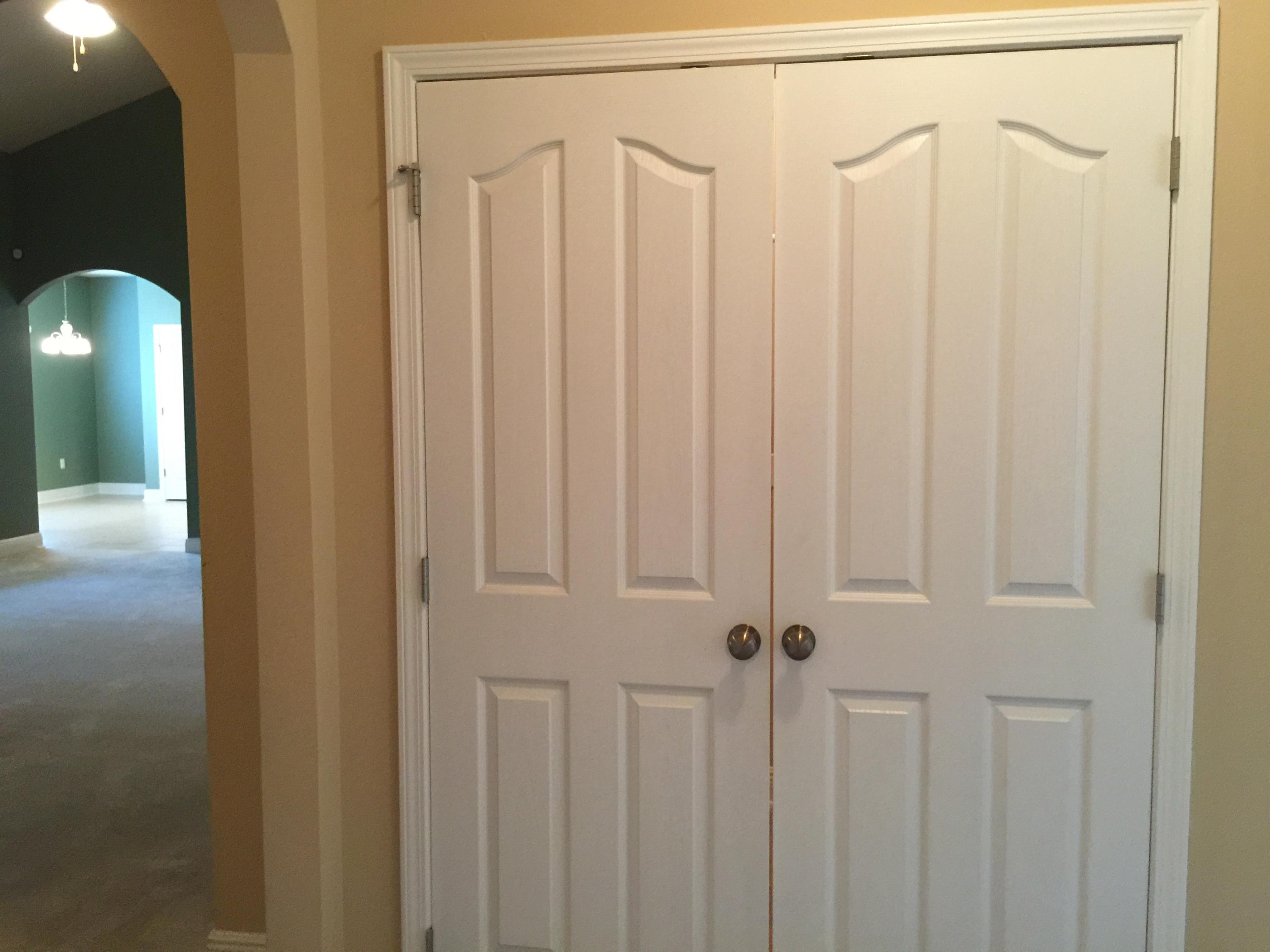 660 Red Fern Road Crestview, FL 32536 - Photo 19 of 32 a view of a mirror