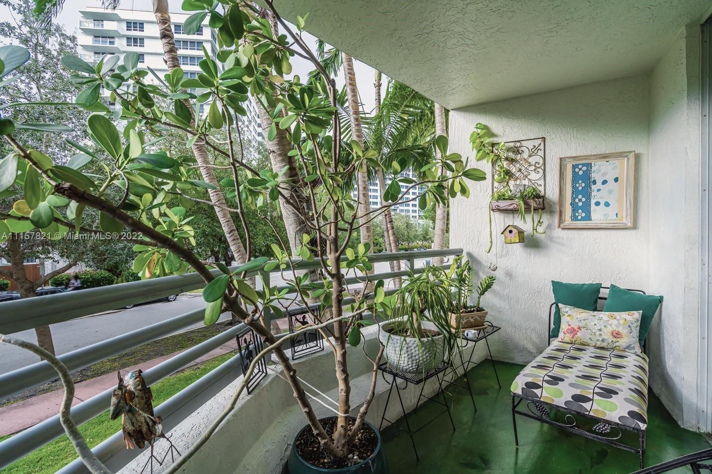 1401 Bay Road, Unit 209 Miami Beach, FL 33139 - Photo 36 of 37 Patio