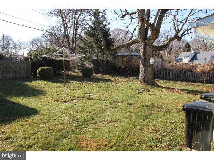 46 Long Loop Road Levittown, PA 19056 - Photo 2 of 6 Gallery Image 2