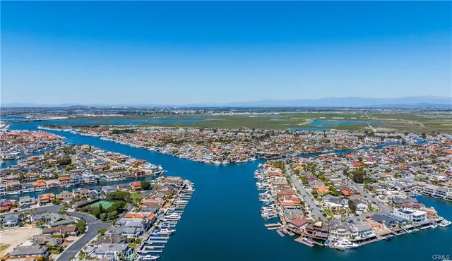 $7,900 | 16661 Carousel Lane, Huntington Beach, CA 92649