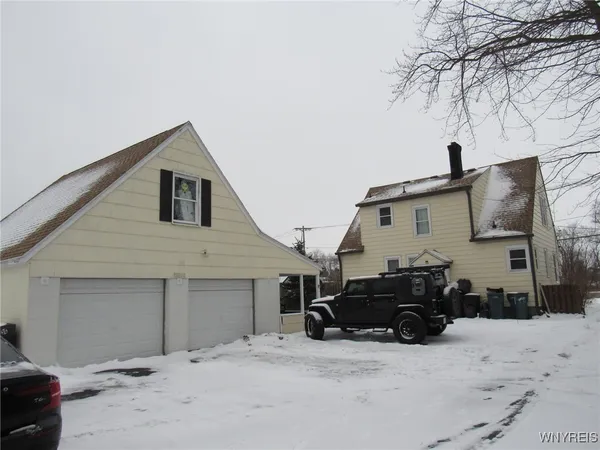 $529,000 | 3020 Niagara Falls Boulevard, Wheatfield, NY 14120