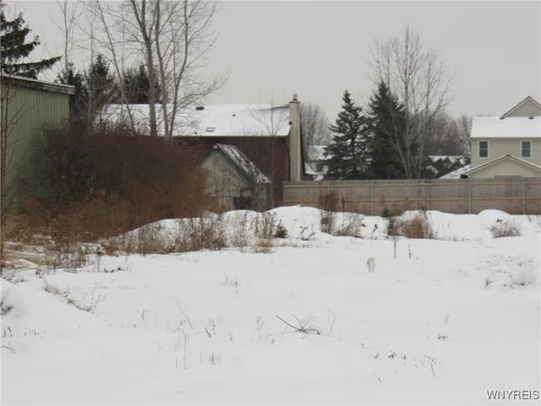 $529,000 | 3020 Niagara Falls Boulevard, Wheatfield, NY 14120