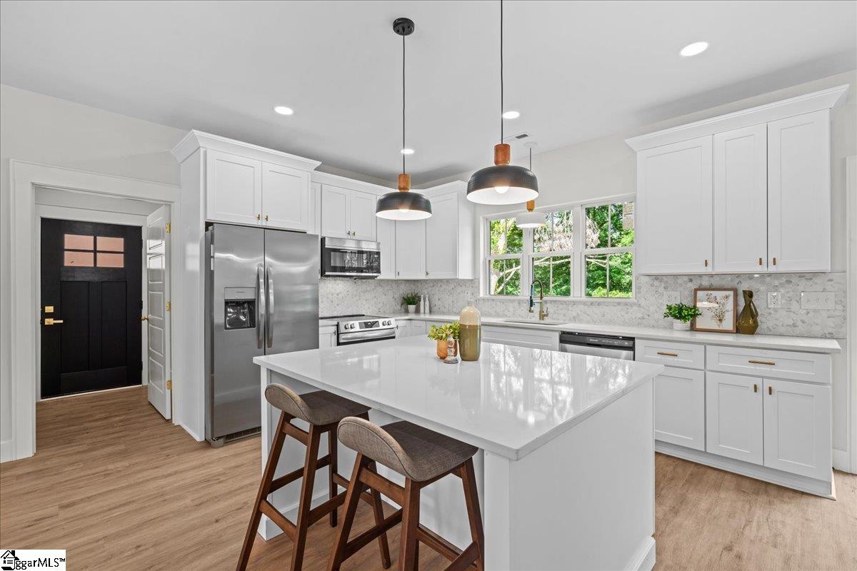 148 Duncan Chapel Road Greenville, SC 29617 - Photo 8 of 27 Gallery Image 8
