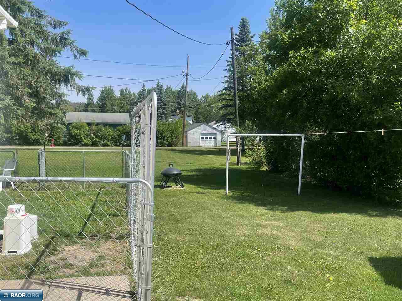1921 East 26th Street Hibbing, MN 55746 - Photo 4 of 12