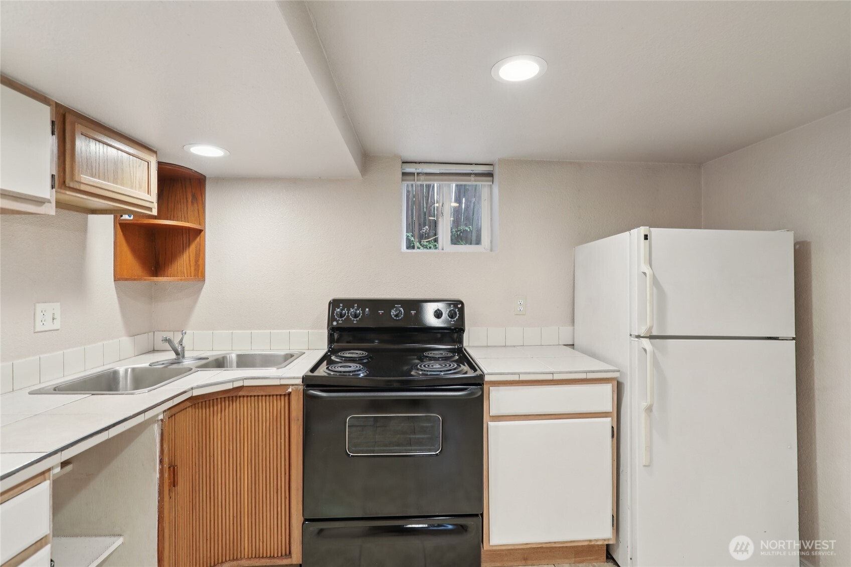 8649 18th Avenue Southwest Seattle, WA 98106 - Photo 20 of 31