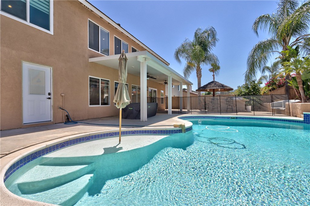 23126 Teil Glen Road Wildomar, CA 92595 - Photo 45 of 48 a house with garden in front of it