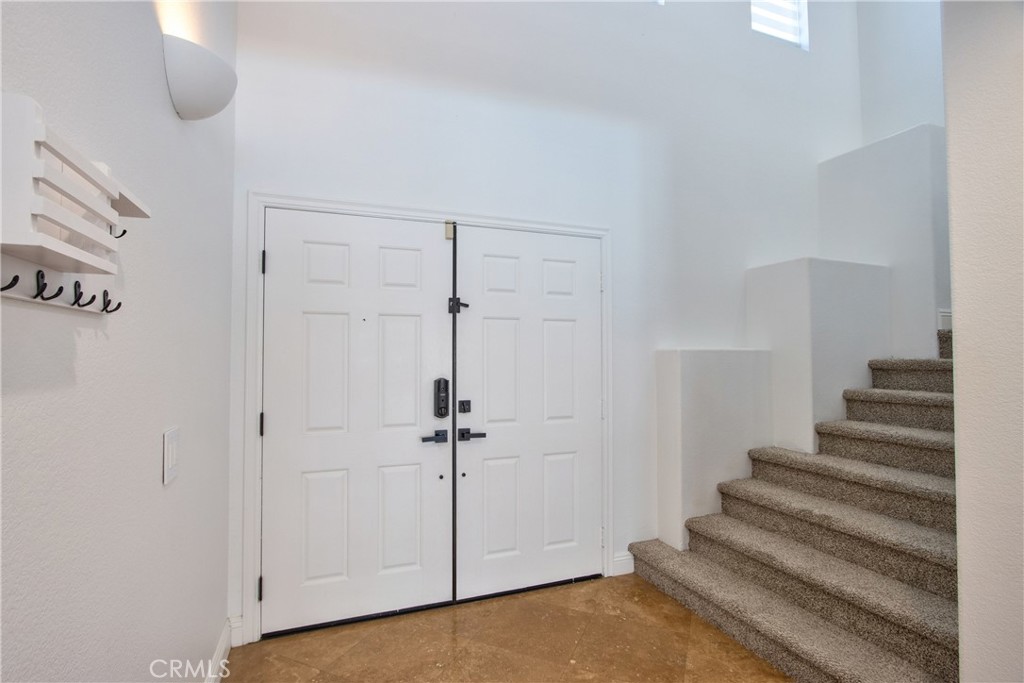 23126 Teil Glen Road Wildomar, CA 92595 - Photo 7 of 48 a view of entryway