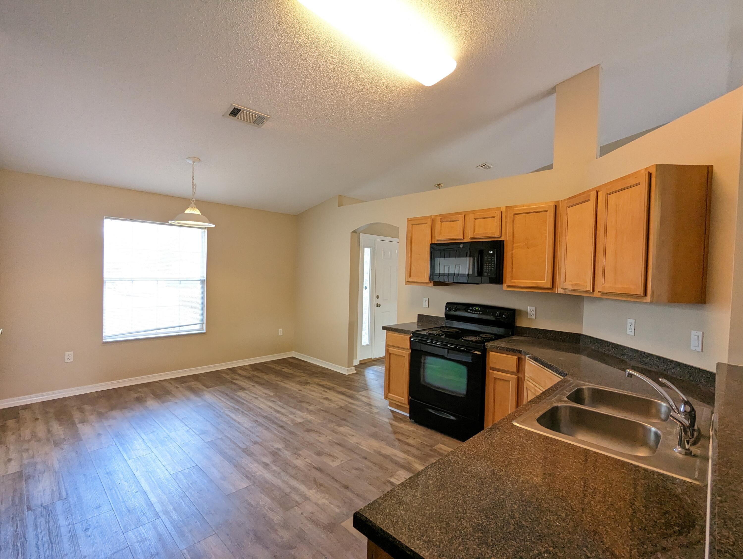 8237 Nevada Street Navarre, FL 32566 - Photo 9 of 21