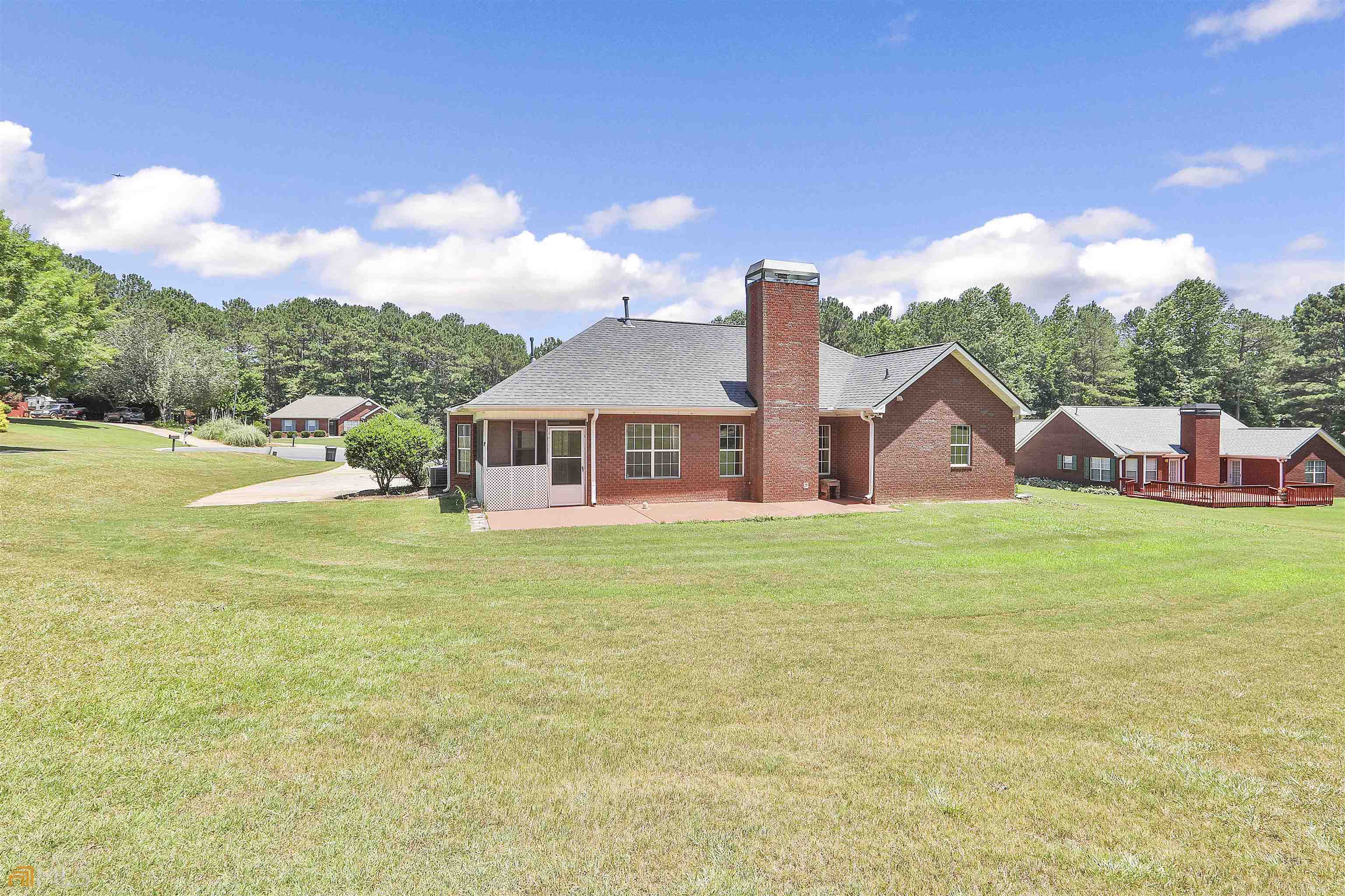 100 Riverside Walk Sharpsburg, GA 30277 - Photo 38 of 52