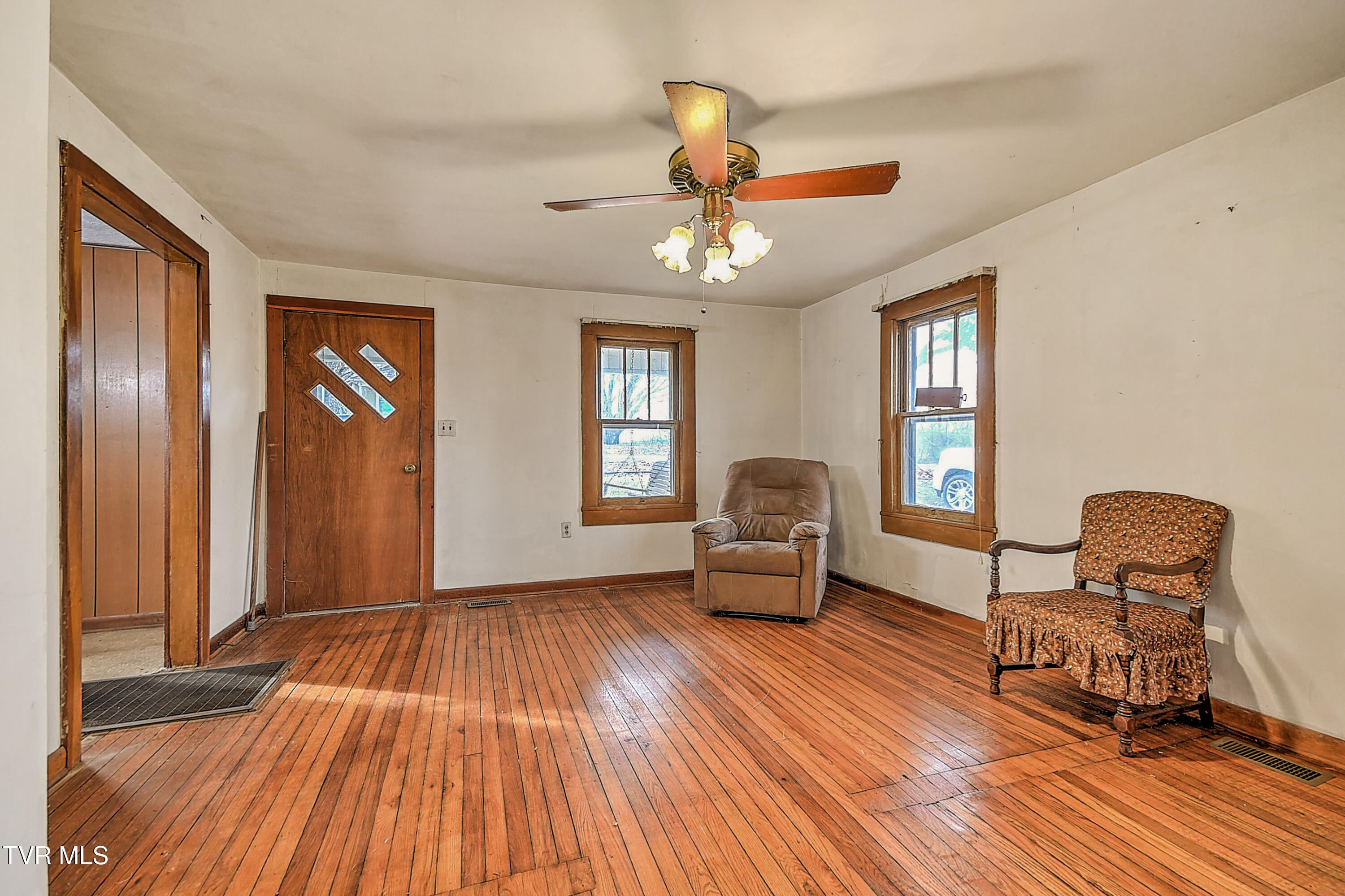 1141 Ridgecrest Avenue Kingsport, TN 37665 - Photo 11 of 62 1134 Ridgecrest BJ-11