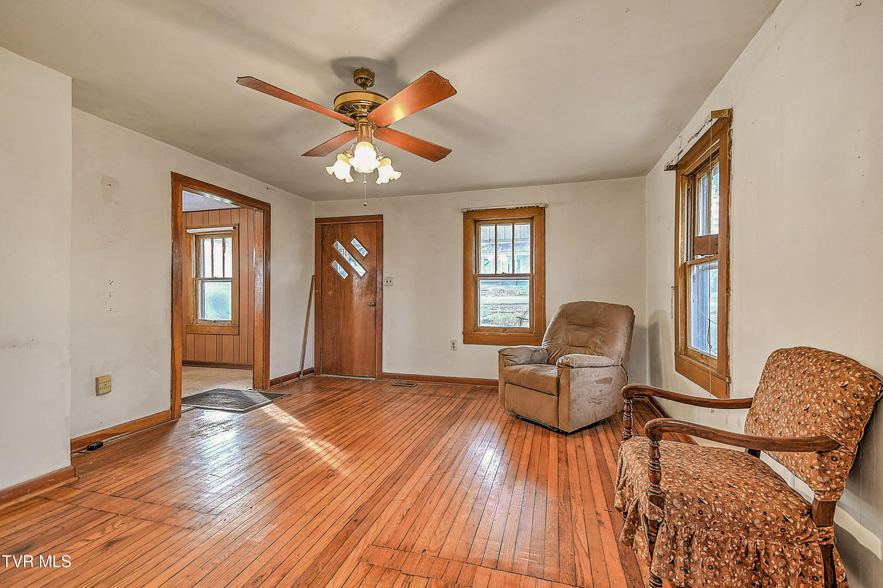 1141 Ridgecrest Avenue Kingsport, TN 37665 - Photo 9 of 62 1134 Ridgecrest BJ-9