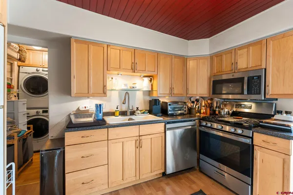$1,100,000 | 555 East 7th Avenue, Durango, CO 81301