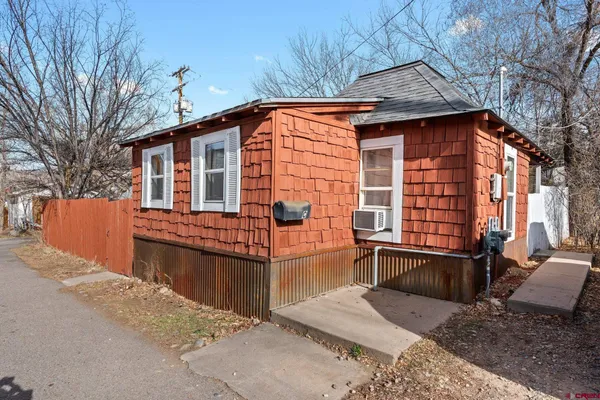 $1,100,000 | 555 East 7th Avenue, Durango, CO 81301