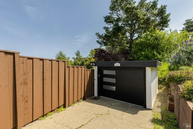 $1,599,000 | 711 Alta Vista Road, Mill Valley, CA 94941