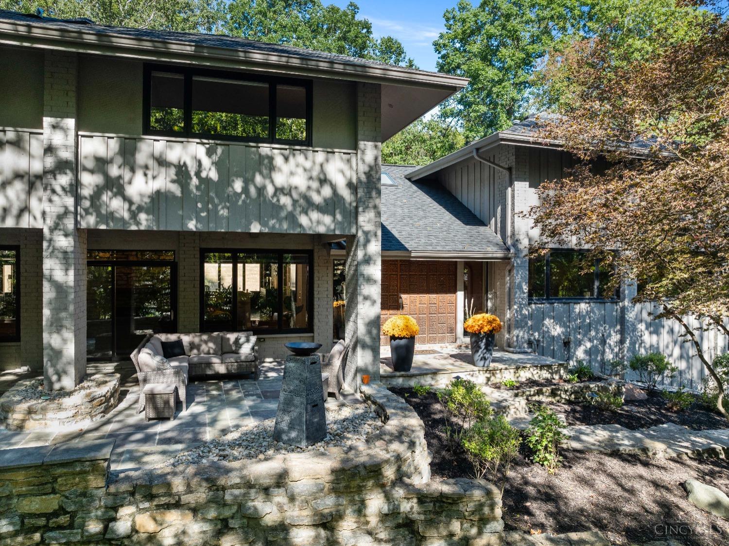 2884 Lower Grandin Road Cincinnati, OH 45208 - Photo 2 of 50 Gallery Image 2