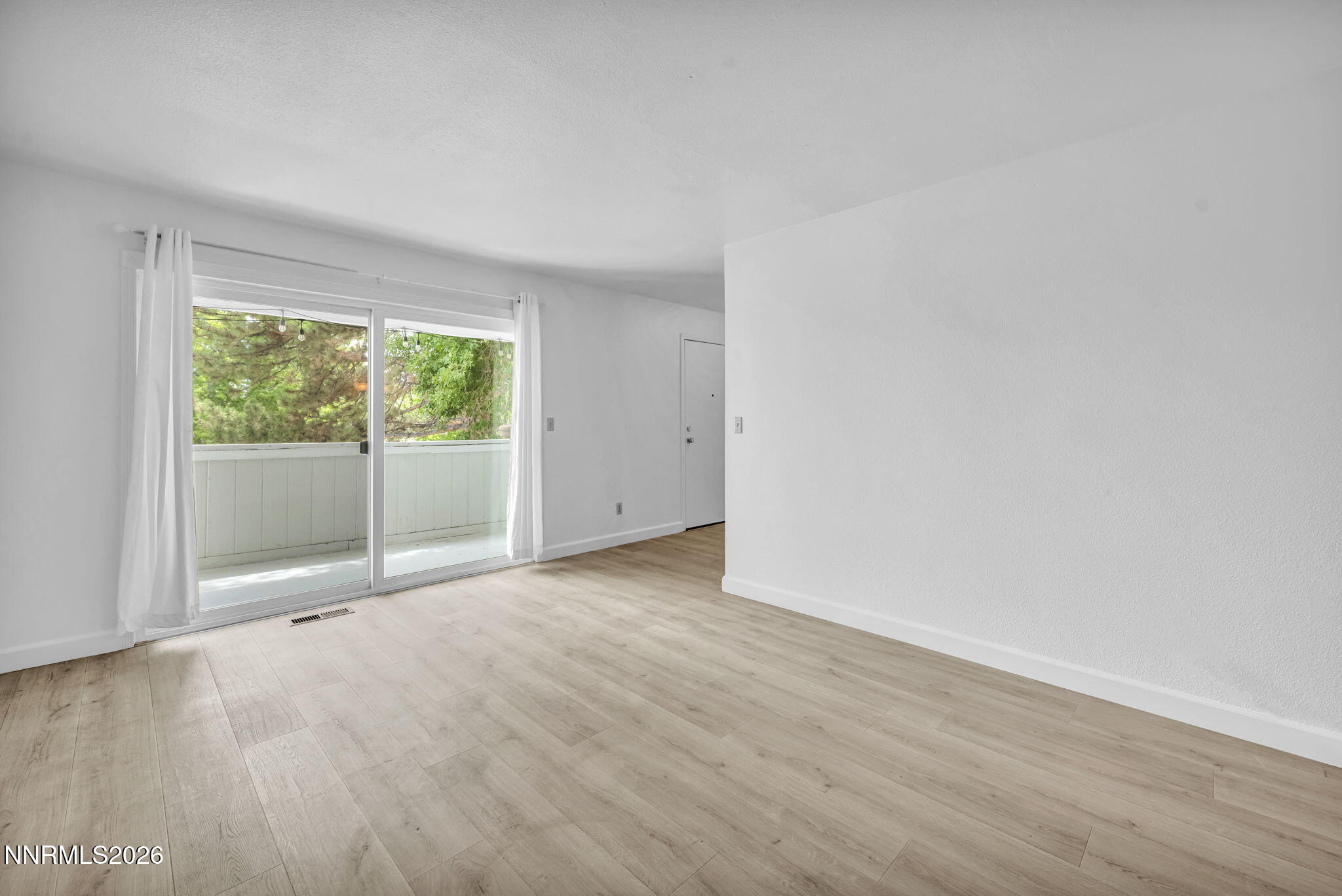 3575 Balboa Drive Reno, NV 89503 - Photo 10 of 46 32-web-or-mls-3575-balboa-dr