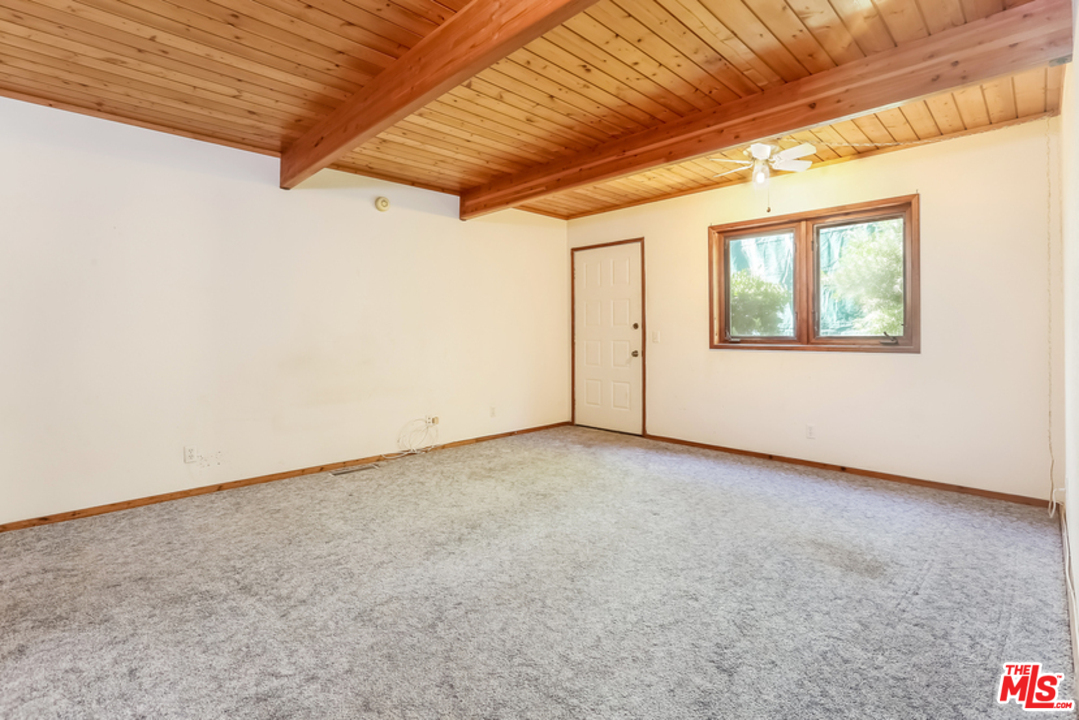 7727 West 82nd Street Playa del Rey, CA 90293 - Photo 14 of 29 Gallery Image 14