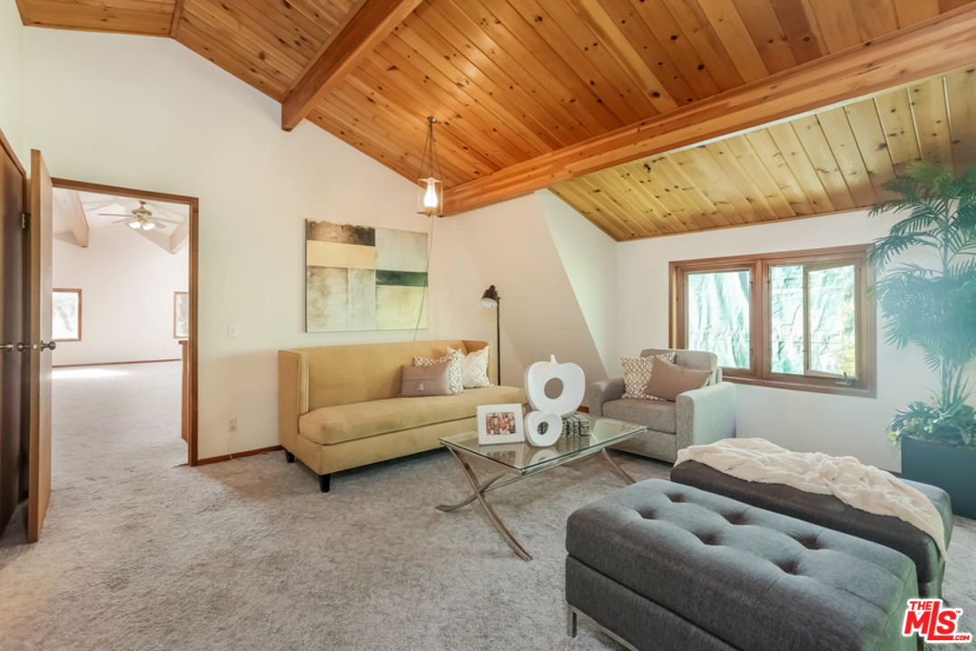 7727 West 82nd Street Playa del Rey, CA 90293 - Photo 18 of 29 Gallery Image 18