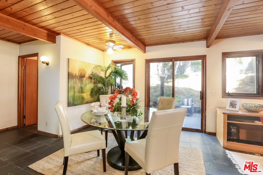 7727 West 82nd Street Playa del Rey, CA 90293 - Photo 8 of 29 Gallery Image 8