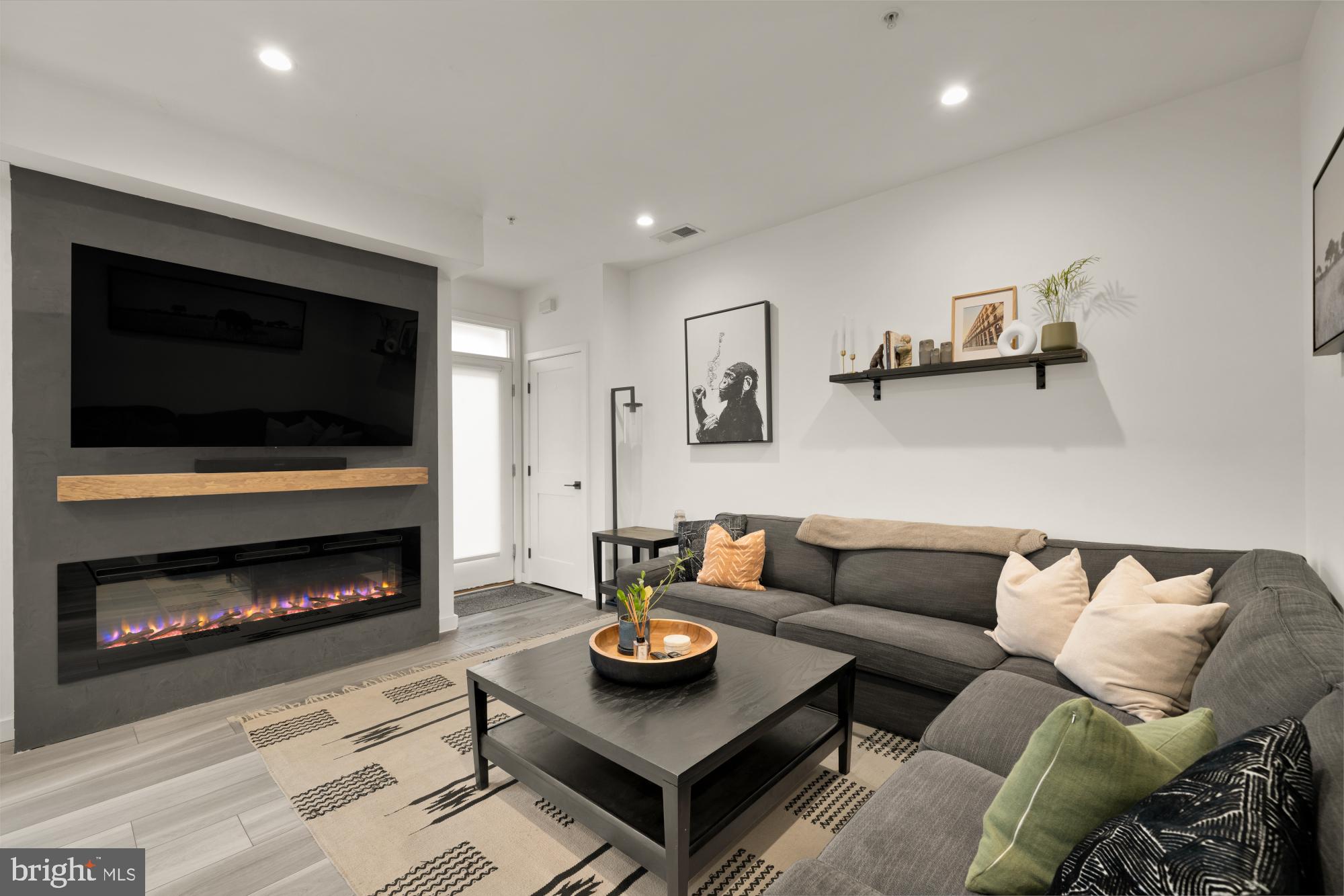 4816 3rd Street Northwest, Unit 2 Washington, DC 20011 - Photo 3 of 35