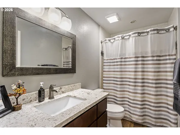 $469,900 | 21532 Southeast Alder Street, Gresham, OR 97030