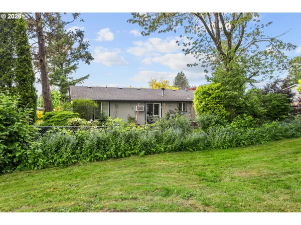 $469,900 | 21532 Southeast Alder Street, Gresham, OR 97030