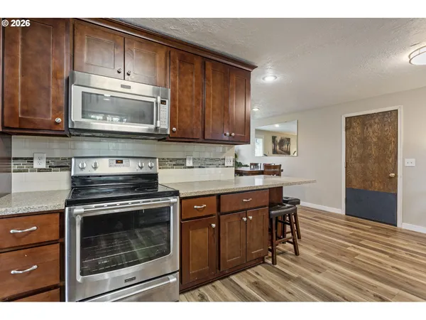 $469,900 | 21532 Southeast Alder Street, Gresham, OR 97030