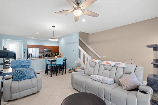 $2,500 | 9467 Southwest Merlin Court, Stuart, FL 34997