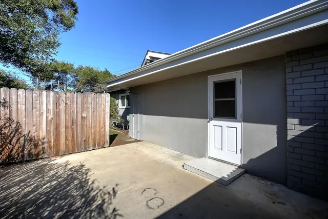 $2,300,000 | 1520 Portesuello Avenue, Santa Barbara, CA 93105