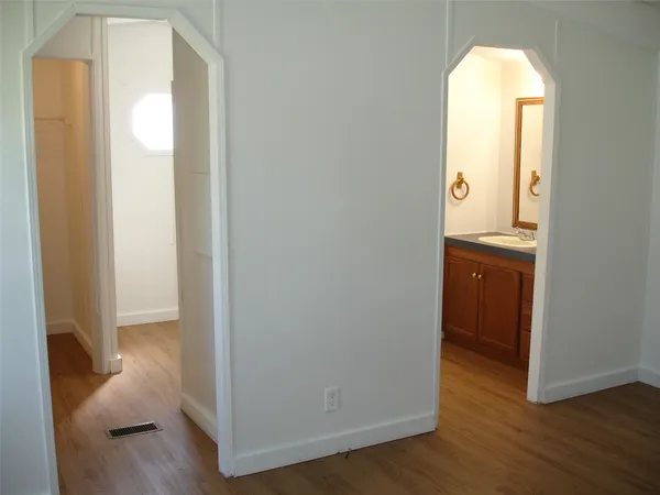 $1,600 | 4201 Wells Drive, Unit 1, Pearland, TX 77584