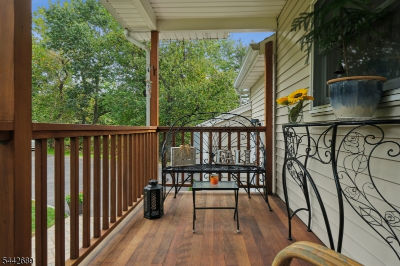 158 Maple Street New Providence, NJ 07974 - Photo 7 of 42