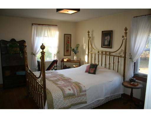 46 State Road Templeton, MA 01436 - Photo 4 of 9