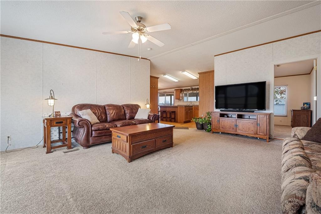 260 Lcr 751 Road Thornton, TX 76687 - Photo 17 of 40 a living room with furniture and a flat screen tv