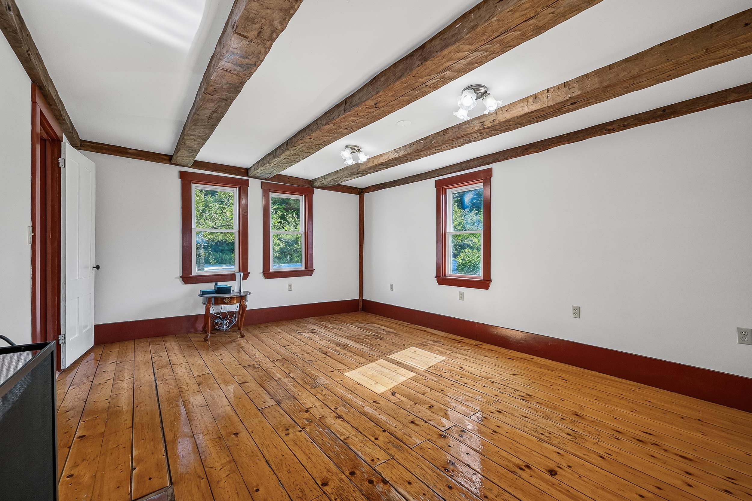1467 Brownfield Road Conway, NH 03813 - Photo 16 of 60
