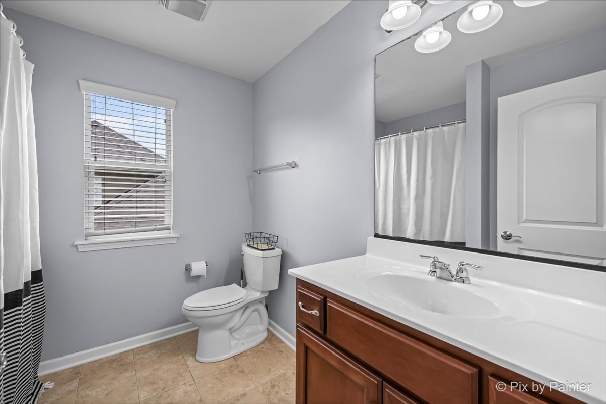 679 Slate Run Elgin, IL 60124 - Photo 27 of 49 Gallery Image 27