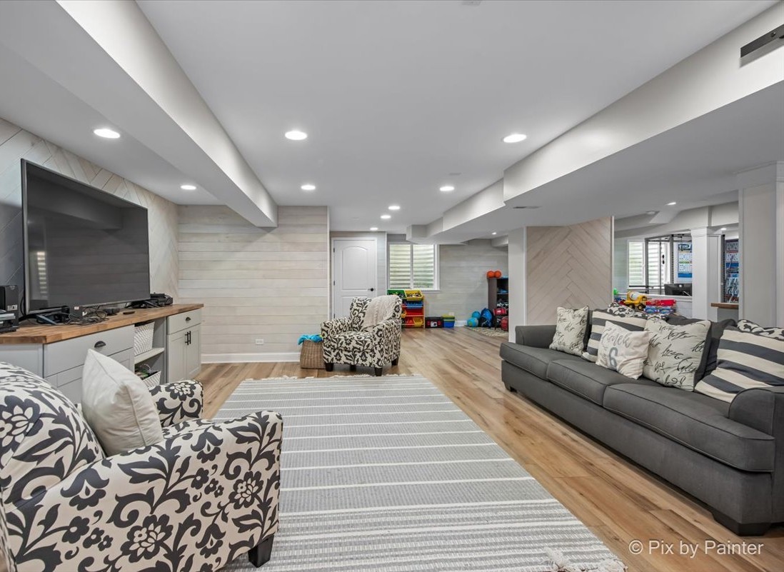 679 Slate Run Elgin, IL 60124 - Photo 29 of 49 Gallery Image 29