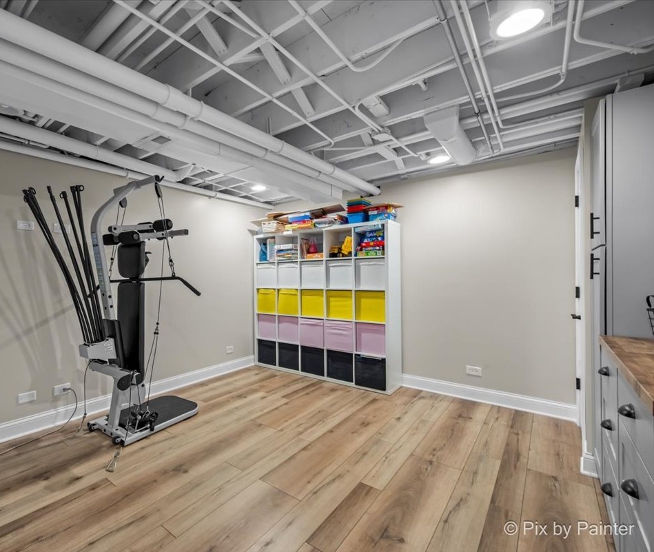 679 Slate Run Elgin, IL 60124 - Photo 33 of 49 Gallery Image 33