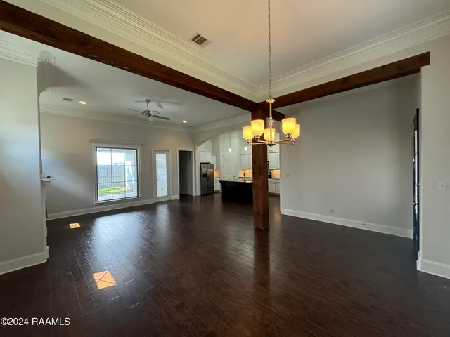 $2,250 | 216 Golden Cypress Drive, Youngsville, LA 70592