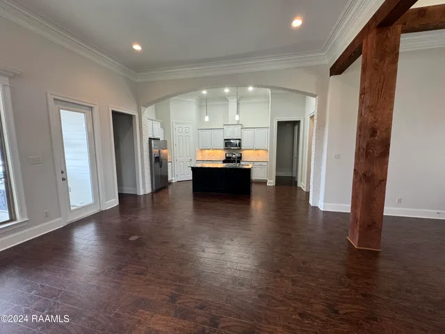 $2,250 | 216 Golden Cypress Drive, Youngsville, LA 70592