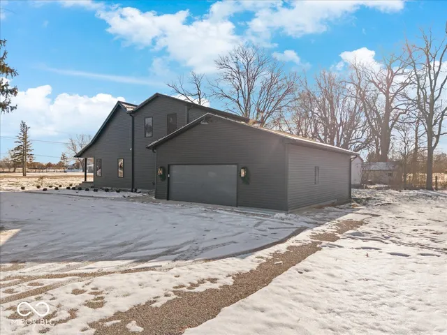 $889,000 | 2900 North State Road 39, Lebanon, IN 46052