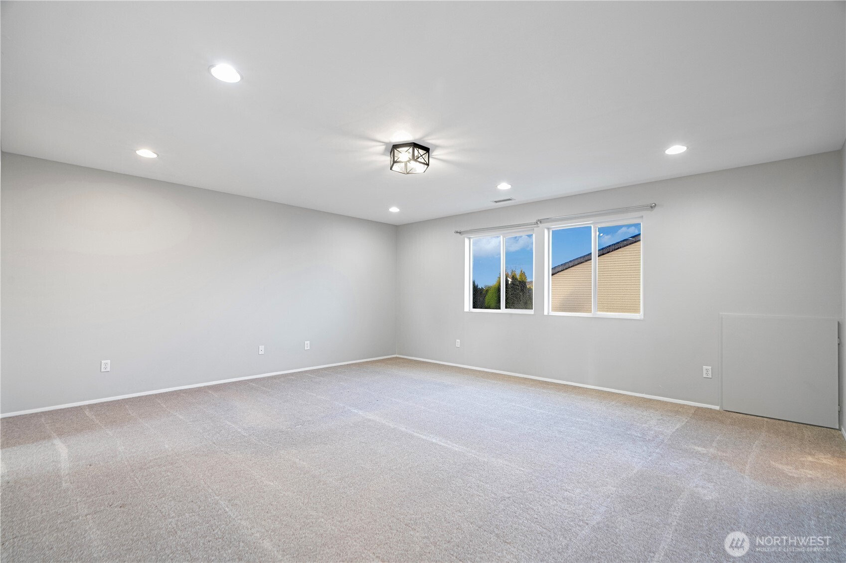 2742 Southeast 4th Street Renton, WA 98056 - Photo 11 of 22